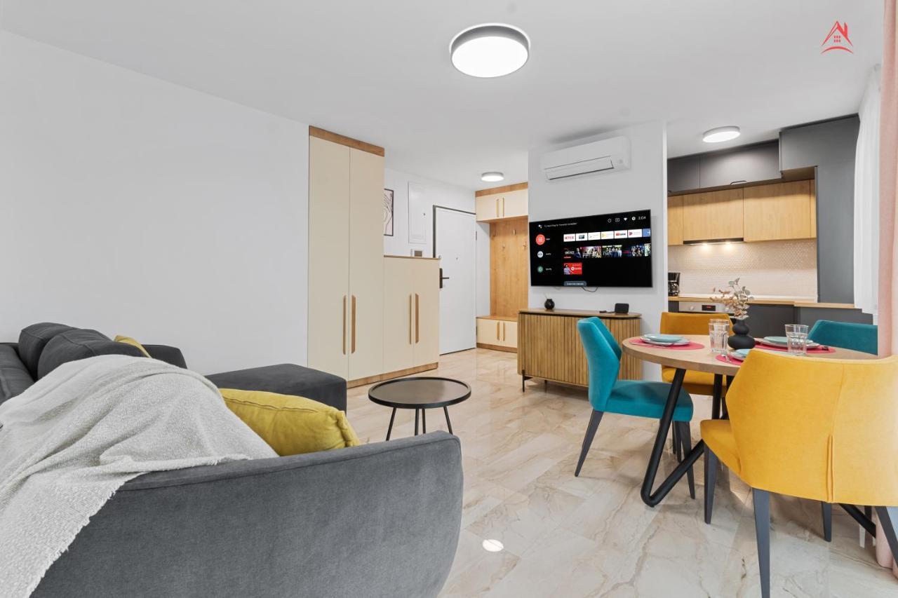Apartament Opera Residence - Cismigiu, Eroilor, Free Private Parking Bukareszt Zewnętrze zdjęcie