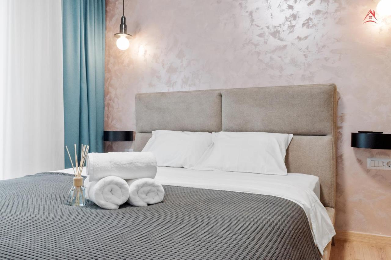 Apartament Opera Residence - Cismigiu, Eroilor, Free Private Parking Bukareszt Zewnętrze zdjęcie