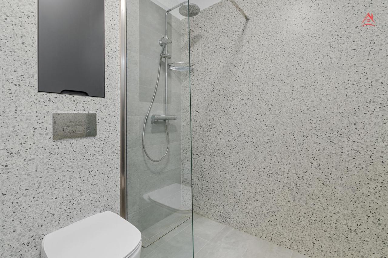 Apartament Opera Residence - Cismigiu, Eroilor, Free Private Parking Bukareszt Zewnętrze zdjęcie